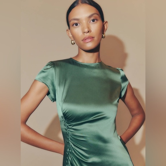 Reformation Tatianna Silk Button Slit Midi Short Sleeve Dress Bottle Green - Picture 3 of 10